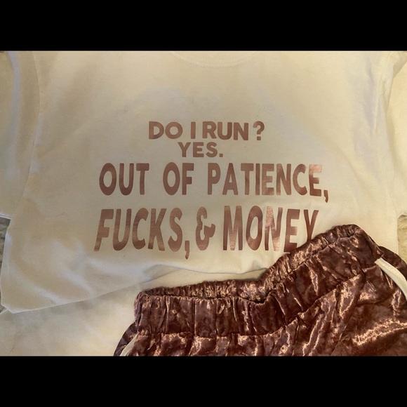 Short Set - Picture 2 of 2